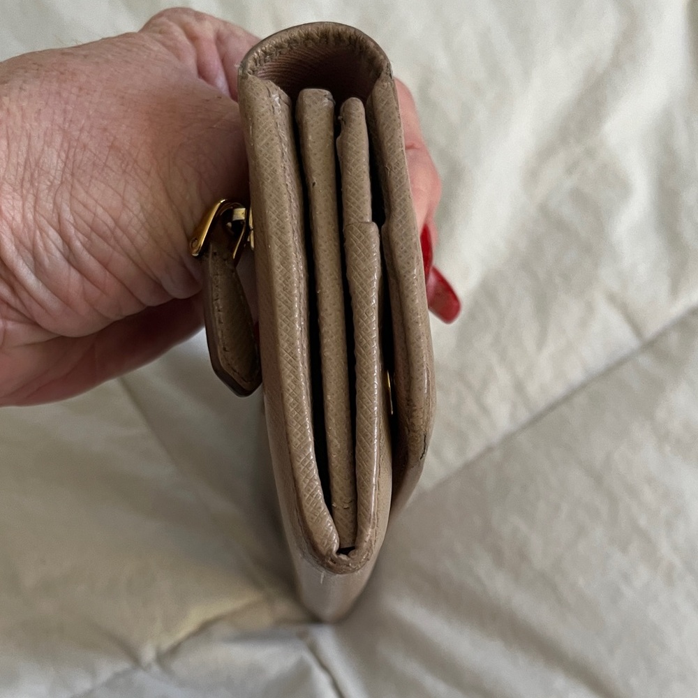 Prada Tan Leather Wallet with Gold Logo - Picture 3 of 13